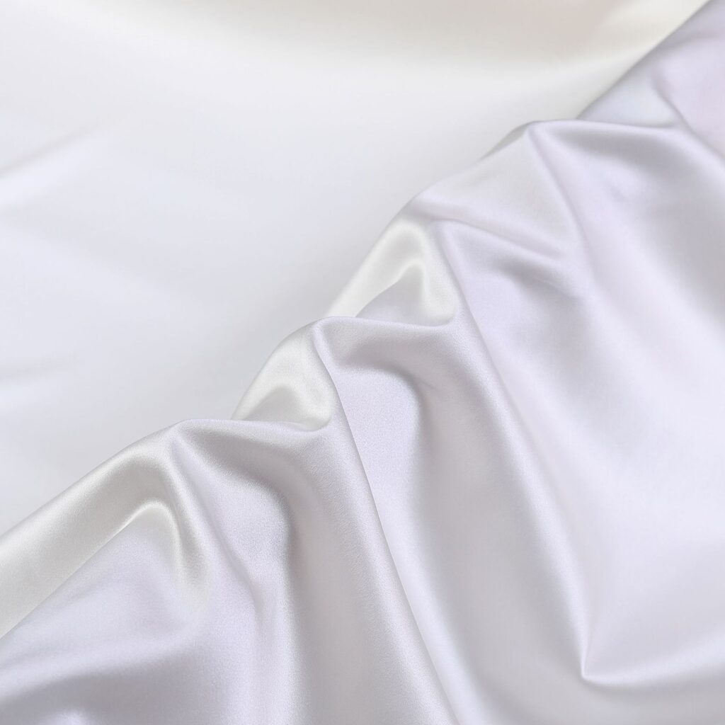 22 momme stretch Silk satin fabric, 140cm natural Mulberry silk charmeuse for dress
