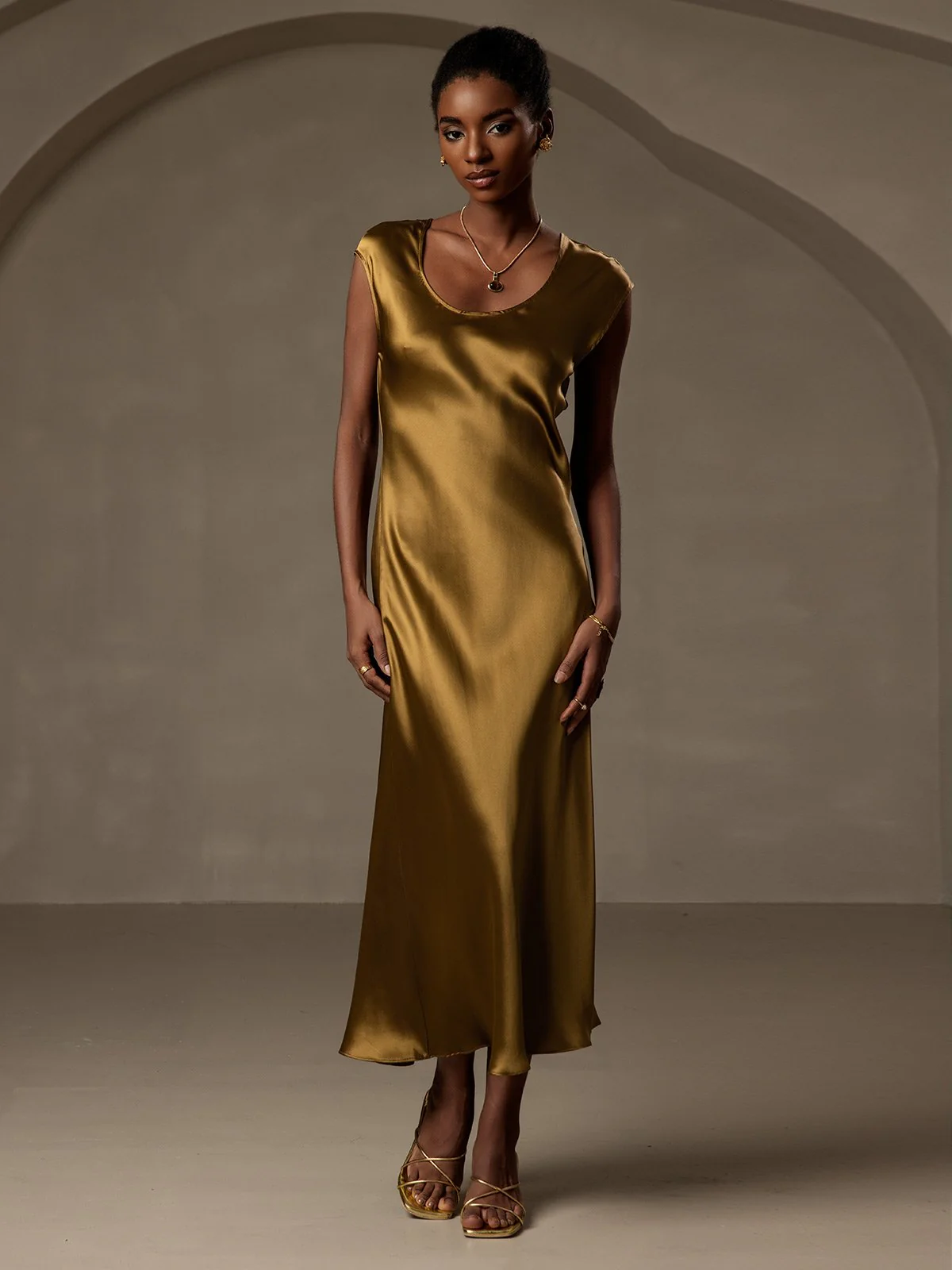 19Momme mulberry Silk Cap Sleeve Round Neck Midi Dress - Image 5