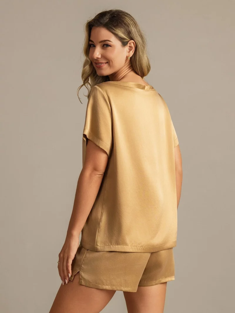 mulberry Silk 19Momme Women's Short Sleeve Round Collar Pajamas Set with Side Pocket Design - Image 6