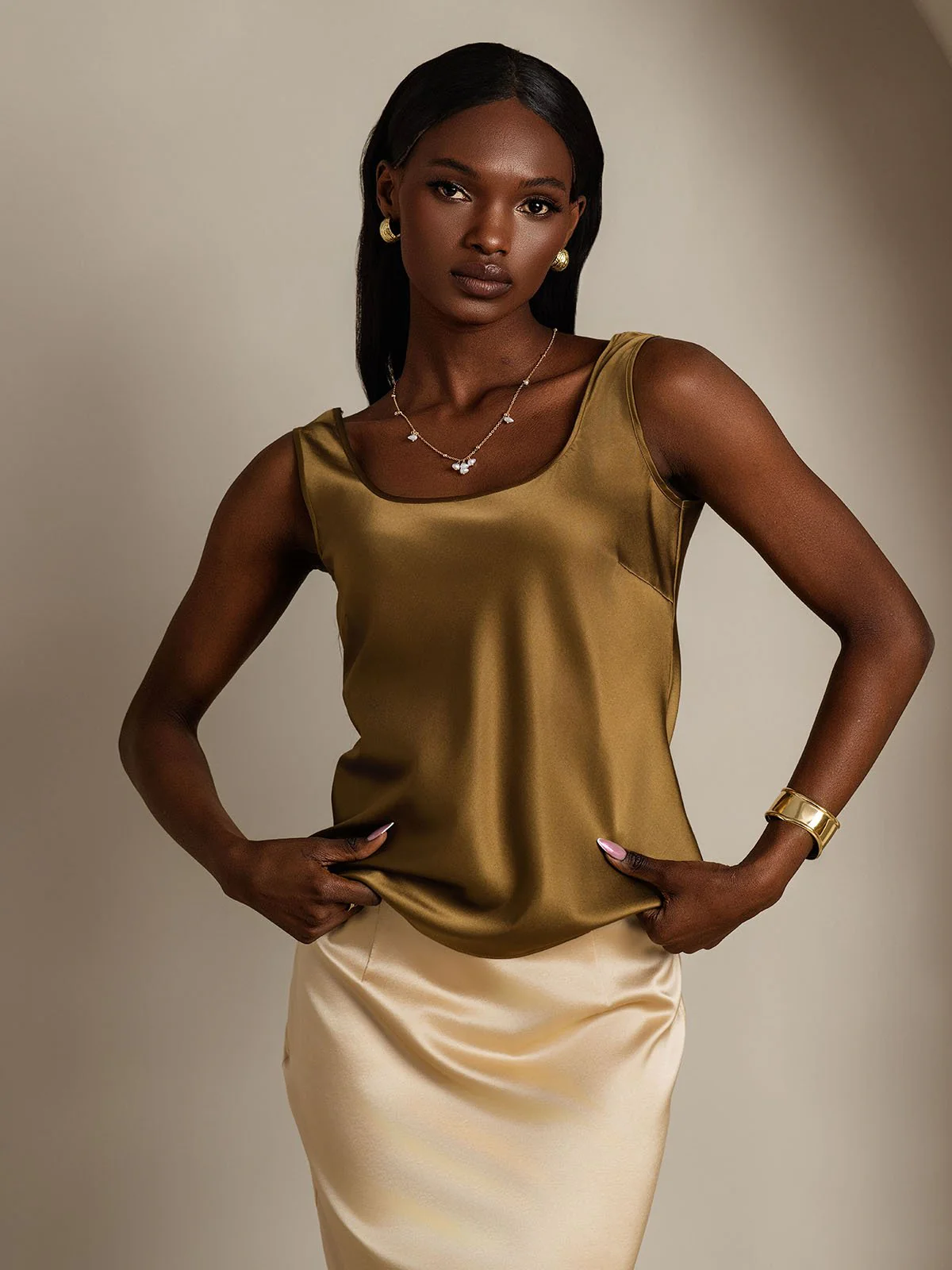 Women's 19Momme Silk Sleeveless U Neck Satin Tank Top - Image 10
