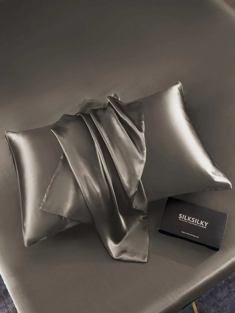 30Momme Luxurious 100% mulberry Silk Pillowcase - Envelope - Image 5